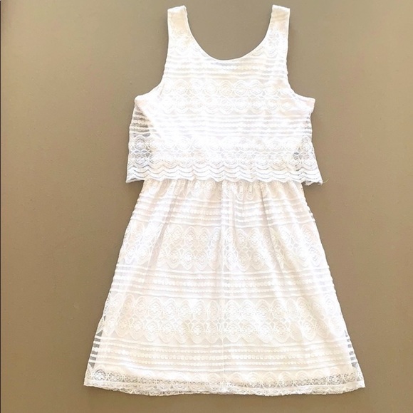 Charlotte Russe Lace Tank White Women’s Dress Medium M Scalloped Edge Lined - Picture 2 of 6